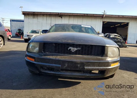2006 Ford Mustang z USA, uszkodzony, nr VIN 1ZVFT80N965113434